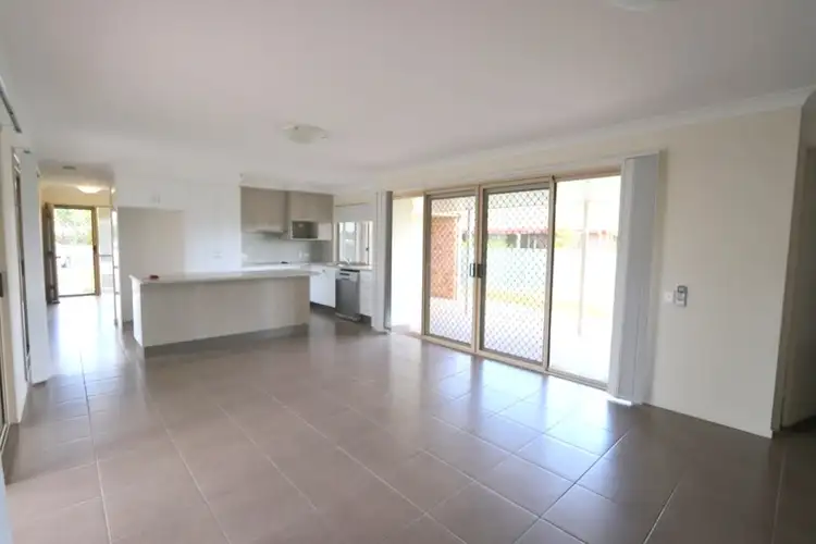 Fifth view of Homely house listing, 7 Spring Grove, Emerald QLD 4720