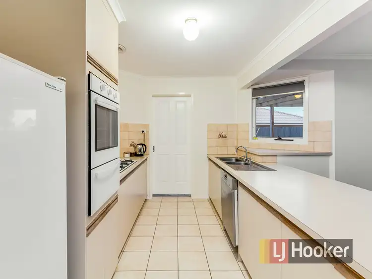 Sixth view of Homely house listing, 11 Nabilla Court, Pakenham VIC 3810