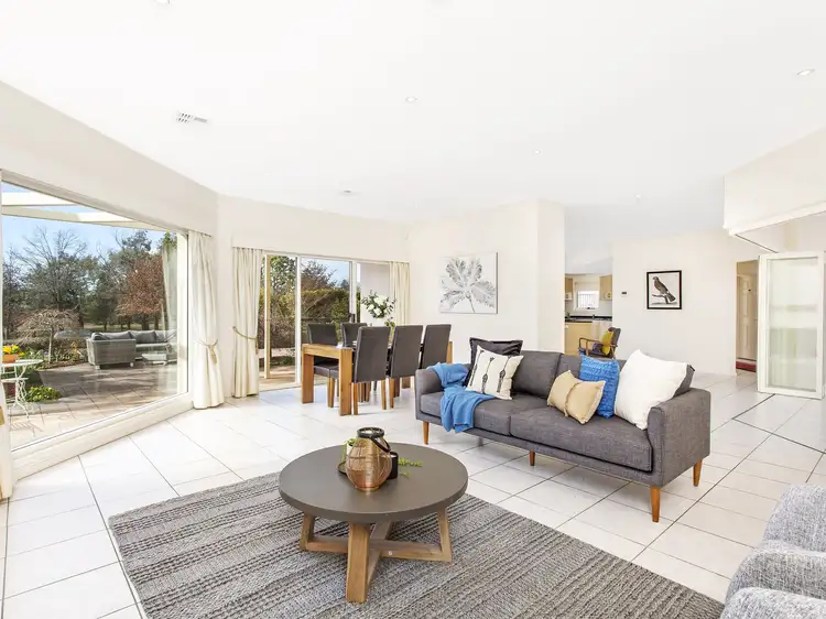 Sixth view of Homely house listing, 2/39 Tasmania Circle, Forrest ACT 2603