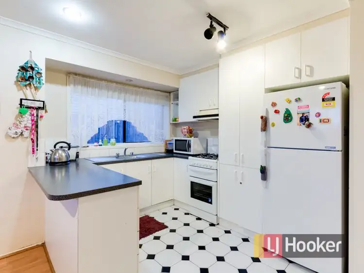 Fifth view of Homely house listing, 18 Temby Close, Endeavour Hills VIC 3802