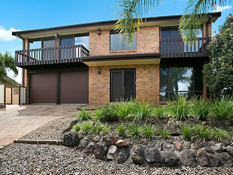 9 Yangtze Place, Kearns NSW 2558