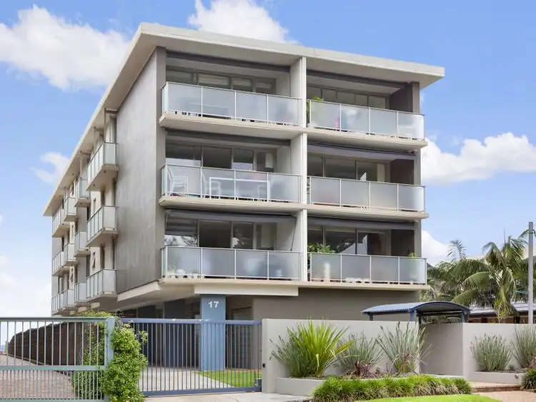 Fifth view of Homely unit listing, 8/17 Surfview Road, Mona Vale NSW 2103