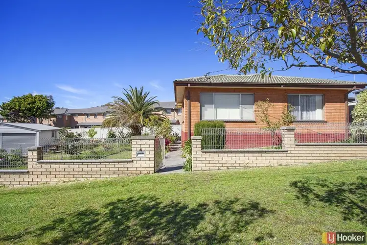 4 Adams Street, Queanbeyan NSW 2620