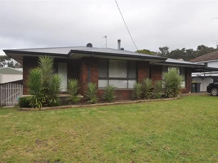 25 Young Street, Manjimup WA 6258