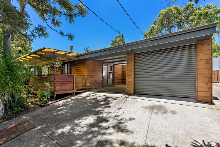 10 Merinda Avenue, Sapphire Beach NSW 2450