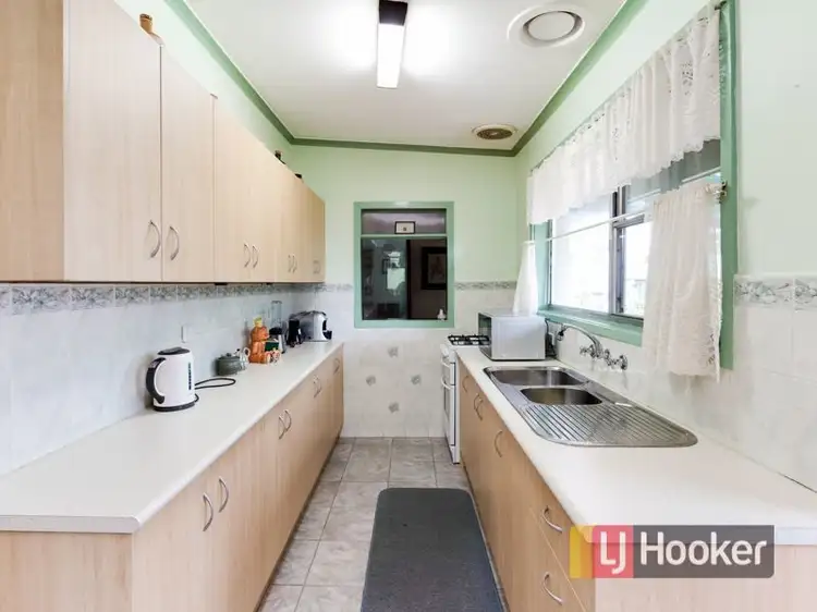 Second view of Homely house listing, 11 Bellvue Court, Hampton Park VIC 3976