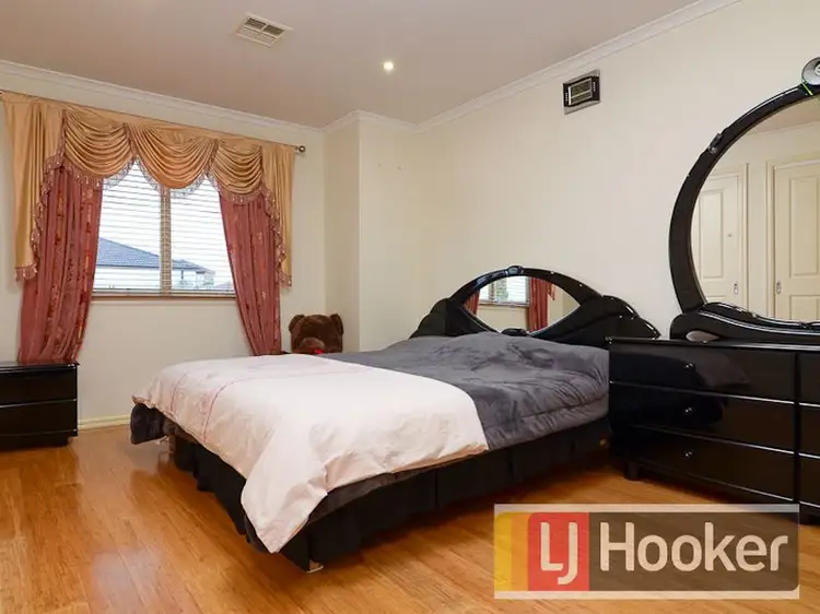 Fifth view of Homely house listing, 8 Tegans Close, Hallam VIC 3803