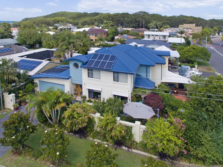 Main view of Homely townhouse listing, 19 Point Street, Bateau Bay NSW 2261