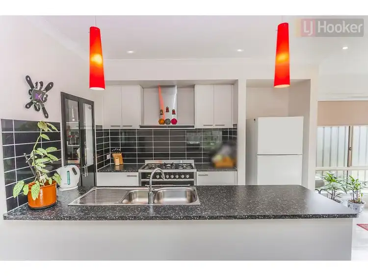 Fifth view of Homely house listing, 14 Honour Street, Craigieburn VIC 3064