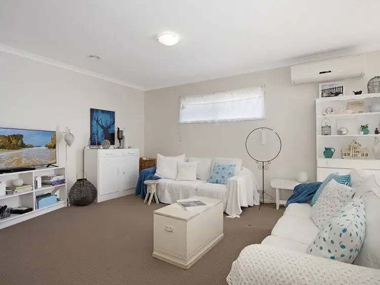 Fifth view of Homely house listing, 19 Mandalay Circuit, Beveridge VIC 3753