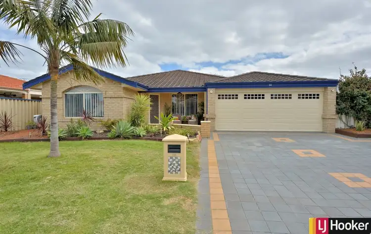56 Montebourg Meander, Port Kennedy WA 6172