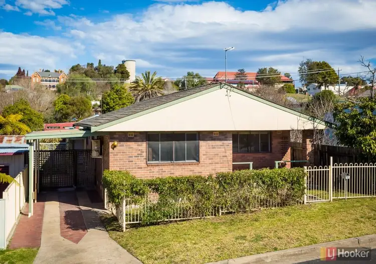 2 Sattler Street, Bega NSW 2550