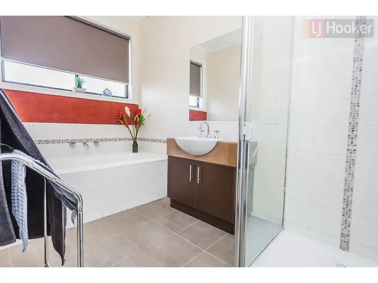 Sixth view of Homely house listing, 8 Tallarook St, Craigieburn VIC 3064