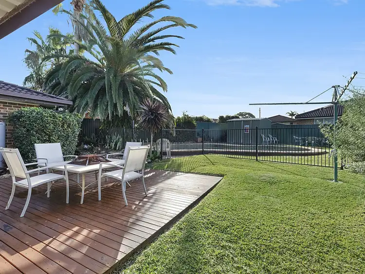 Second view of Homely house listing, 7 Jane Close, Lake Haven NSW 2263