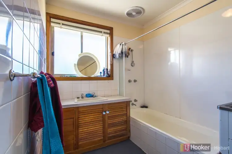 Fifth view of Homely unit listing, 1/10 Sunlea Place, Glenorchy TAS 7010