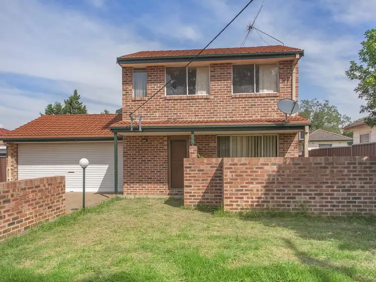 1/6 Mayberry Cres, Liverpool NSW 2170