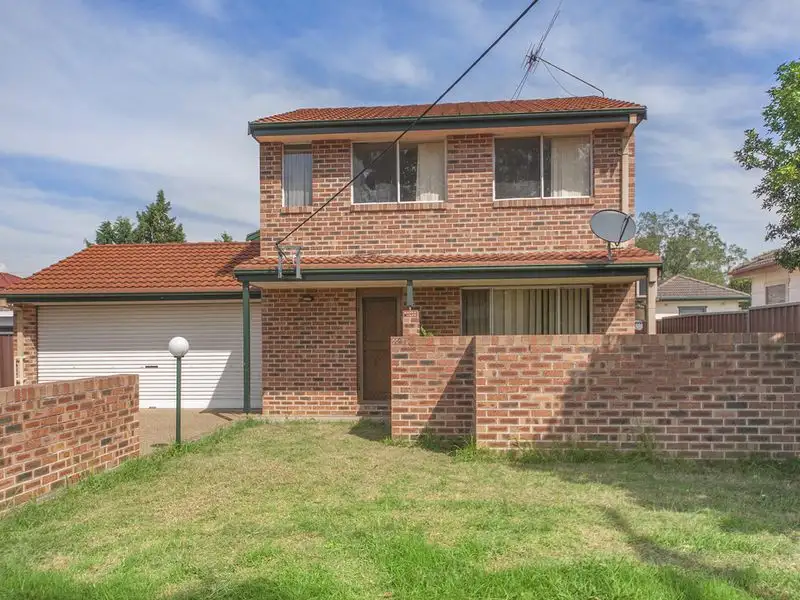 Main view of Homely townhouse listing, 1/6 Mayberry Cres, Liverpool NSW 2170