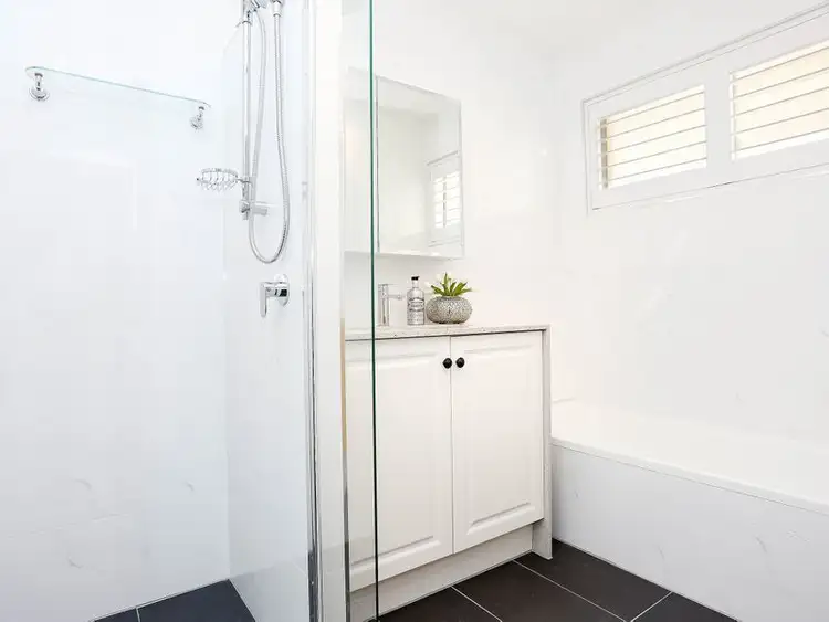 Seventh view of Homely unit listing, 2/19 Haig Street, Clayfield QLD 4011