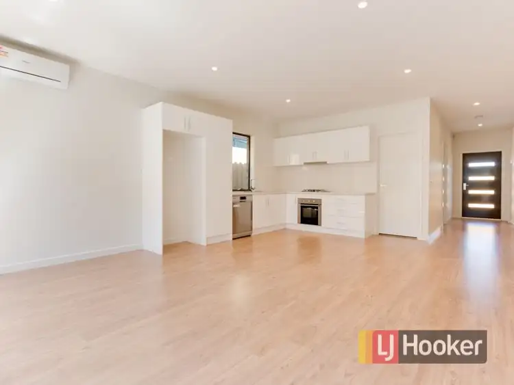 Third view of Homely house listing, 2/10 Myrtle Grove, Doveton VIC 3177