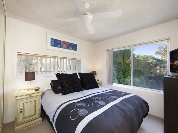 Third view of Homely unit listing, 6/7-9 Clarence Avenue, Dee Why NSW 2099