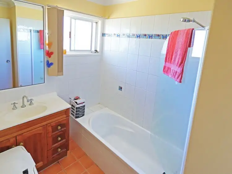 Sixth view of Homely house listing, 4 Sunrise Crescent, Gracemere QLD 4702