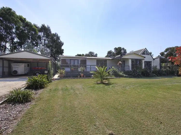 49B Hampton Court, Longford VIC 3851
