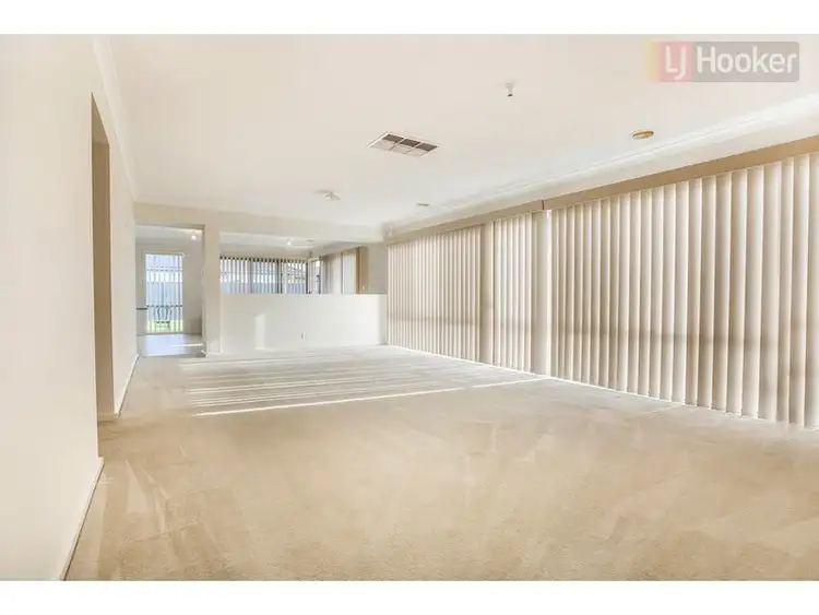 Sixth view of Homely house listing, 71 Villawood Avenue, Roxburgh Park VIC 3064