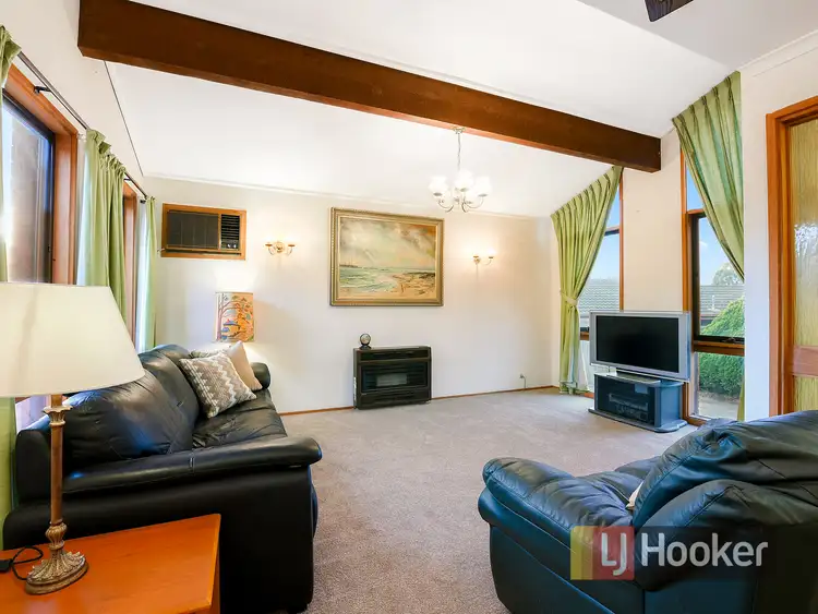 Second view of Homely house listing, 6 Avenel Place, Endeavour Hills VIC 3802