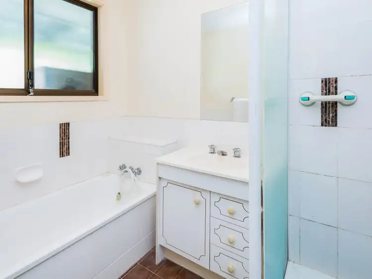 Sixth view of Homely semi-detached listing, 2/2 Vona Place, Labrador QLD 4215