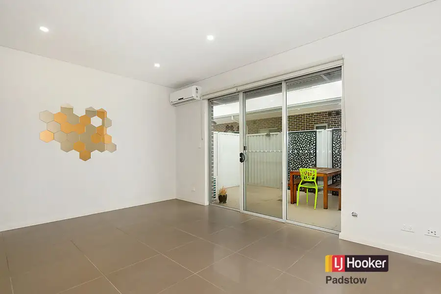Main view of Homely unit listing, 2/144 Alma Road, Padstow NSW 2211