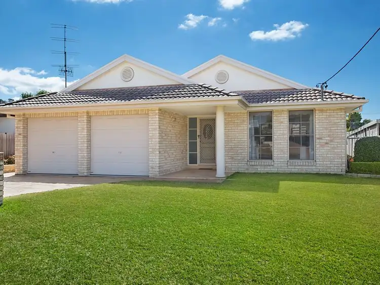 11 Balmoral Drive, Gorokan NSW 2263