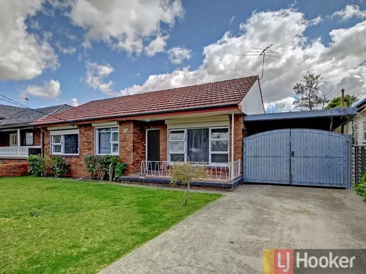 37 Hill Street, Birrong NSW 2143