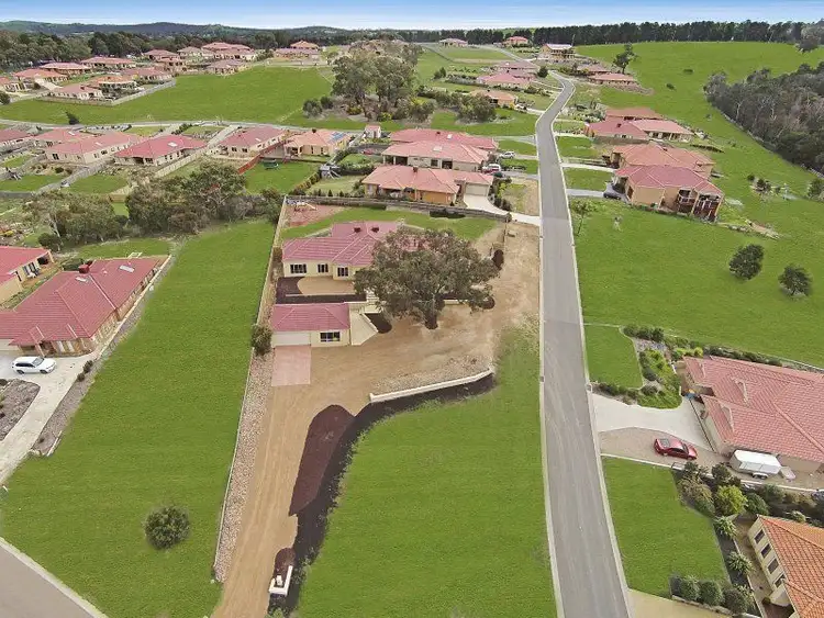 Second view of Homely house listing, 2 Carmelo Court, Hidden Valley VIC 3756