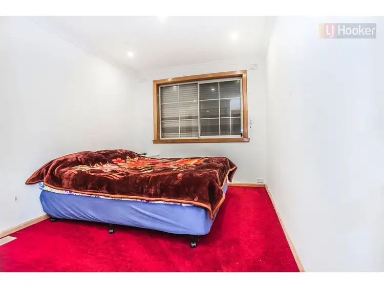 Fifth view of Homely house listing, 32 Hanson Road, Craigieburn VIC 3064