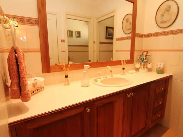 Fifth view of Homely house listing, 1 Hoskins Place, Orange NSW 2800