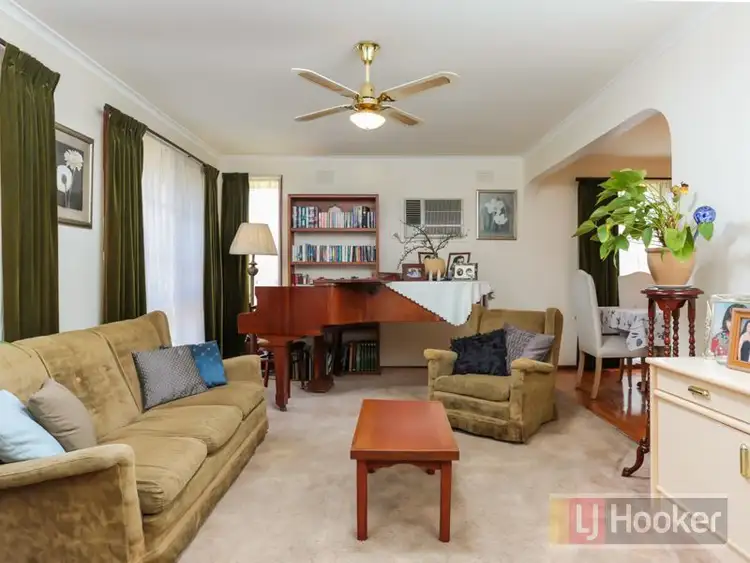 Sixth view of Homely house listing, 21 English Avenue, Scoresby VIC 3179
