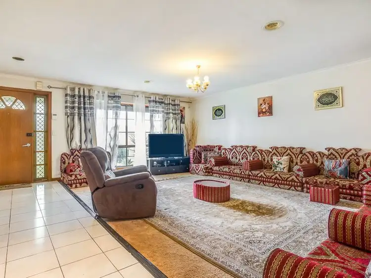 Second view of Homely house listing, 40 Oriole Drive, Werribee VIC 3030