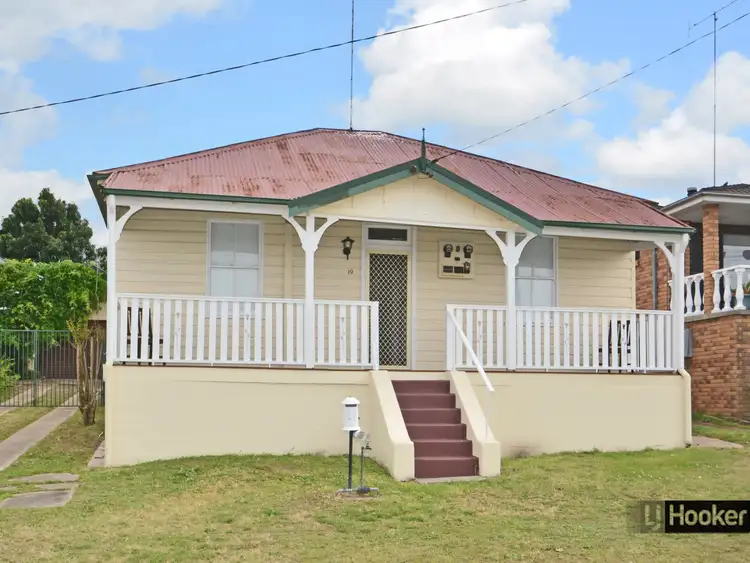 19 Greta Street, Telarah NSW 2320