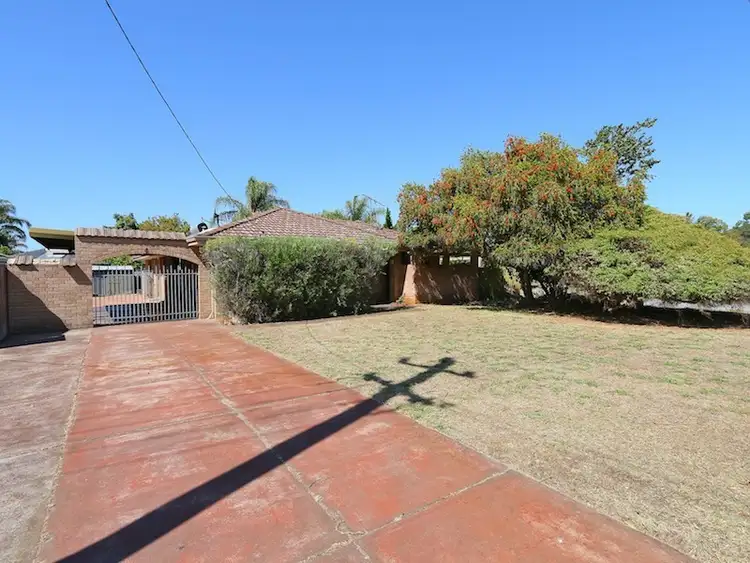 Fourth view of Homely house listing, 4 Bayham Place, Huntingdale WA 6110