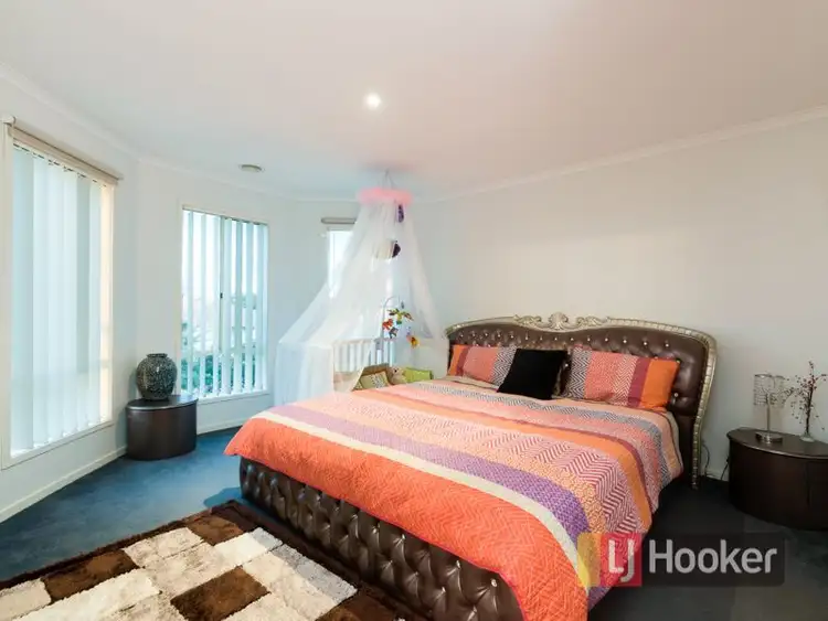 Seventh view of Homely house listing, 7 Aveley Place, Cranbourne East VIC 3977