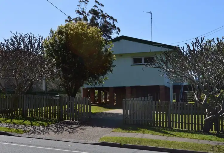 37 Brolga Avenue, Southport QLD 4215