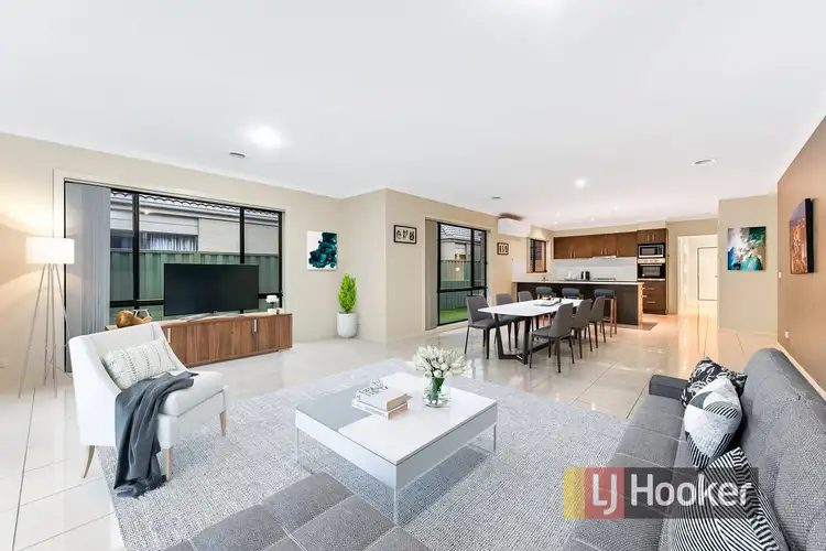 Second view of Homely house listing, 6 Silky Oak Street, Pakenham VIC 3810