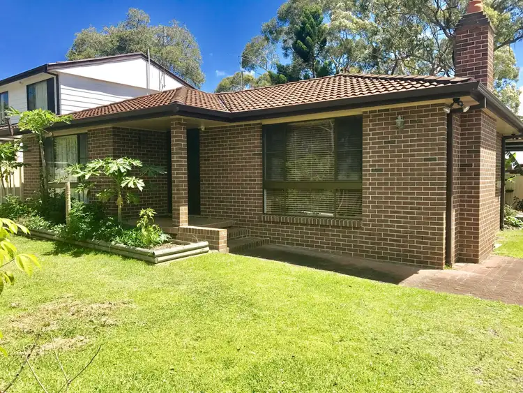 13 Summerland Road, Summerland Point NSW 2259