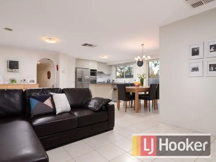Fifth view of Homely house listing, 4 Sage Place, Narre Warren VIC 3805