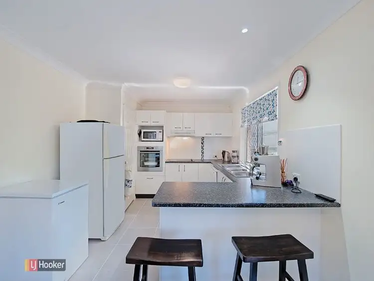Sixth view of Homely house listing, 4 Byron Court, Kallangur QLD 4503