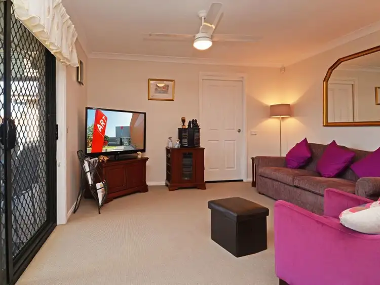 Fifth view of Homely semi-detached listing, 2/47 Carnarvon Circuit, East Maitland NSW 2323