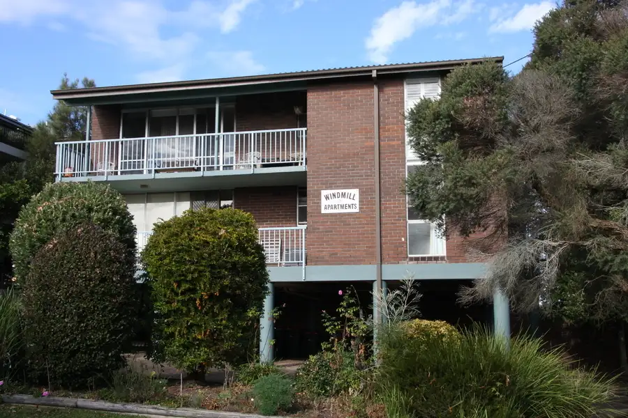 Main view of Homely unit listing, 2/8 Windmill Street, Port Macquarie NSW 2444