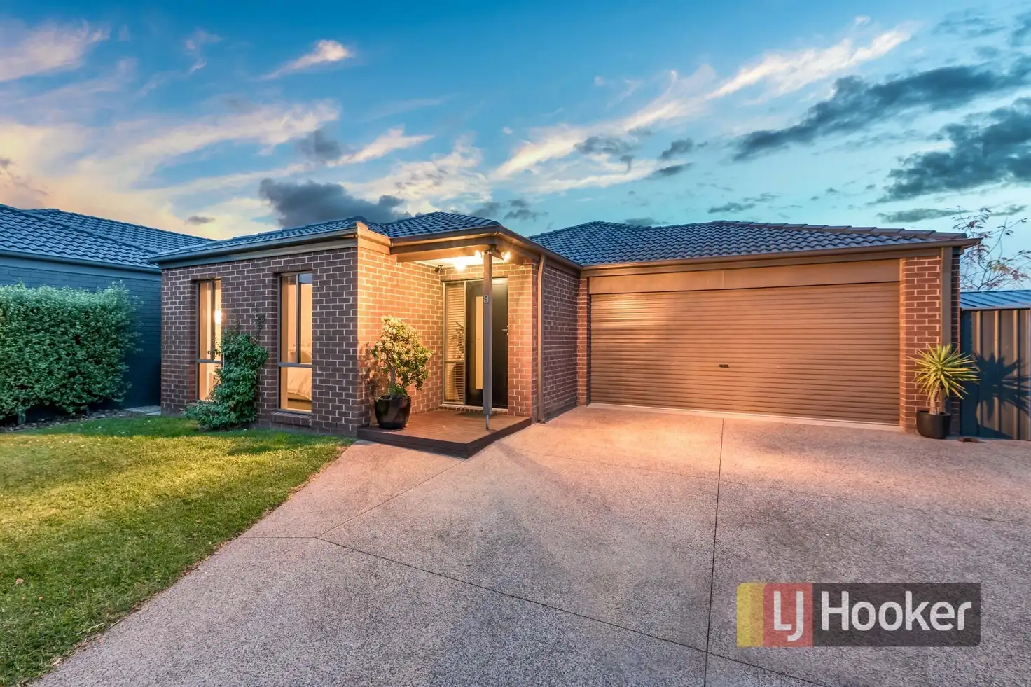Main view of Homely house listing, 3 Danae Place, Cranbourne West VIC 3977