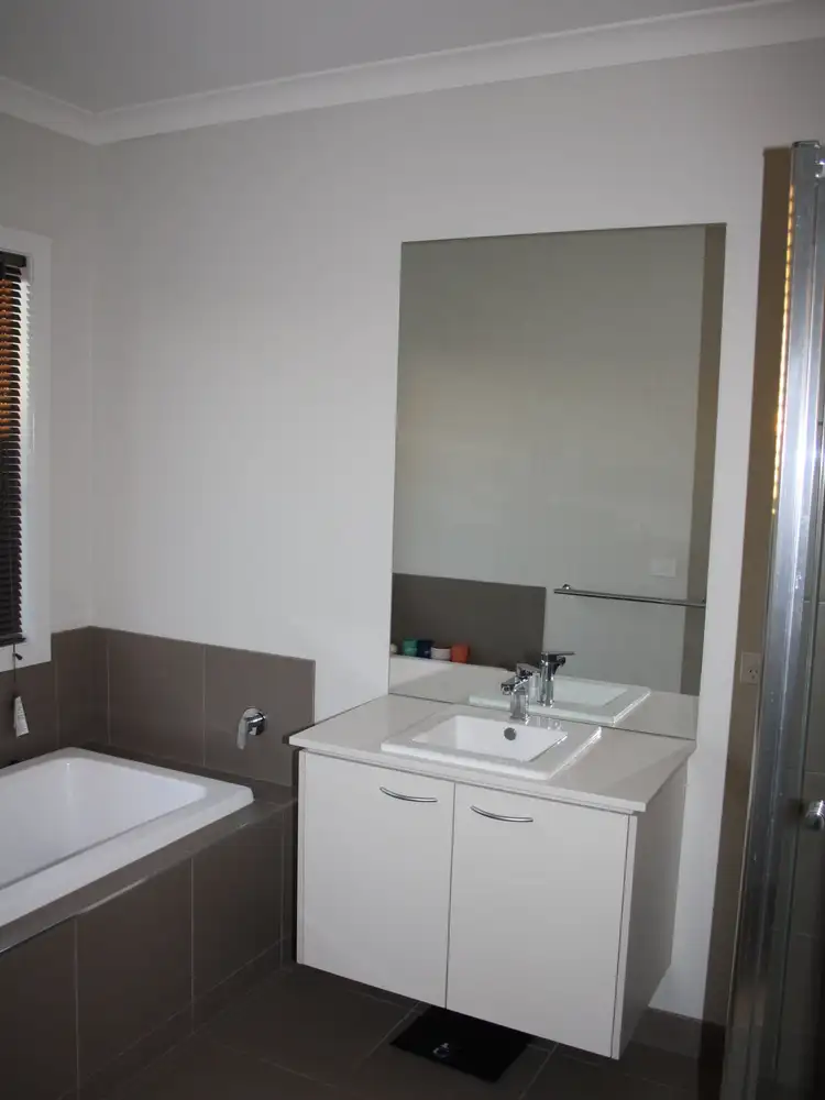 Seventh view of Homely house listing, 6 Egret Close, Bairnsdale VIC 3875