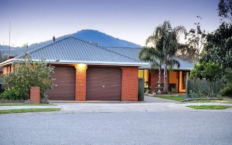 11 Valverde Court, Thurgoona NSW 2640